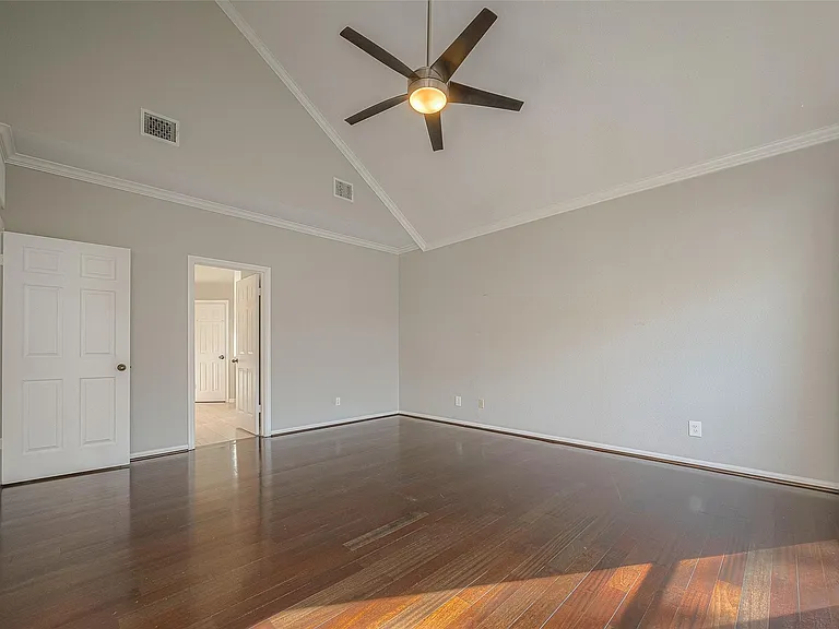 15714 Sylvan Lake Dr — Photo 37