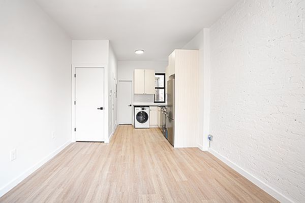 1st image of 446 W 55th St #4F