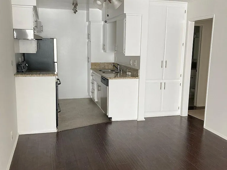 1 Bed + 1 Bath - Unit 303