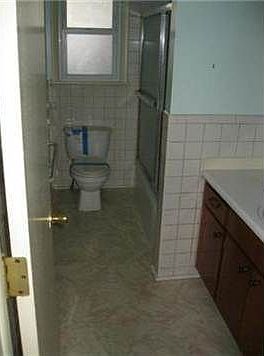 5th image of 5330 Rowland Ct