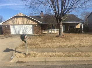 3553 Hillview Ct, Springdale, AR 72762