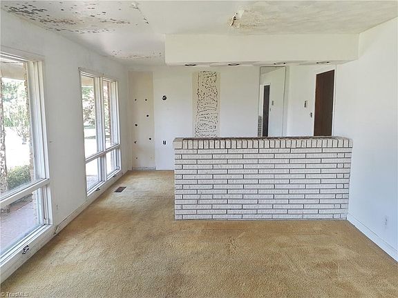 3rd image of 1412 Youngs Mill Rd
