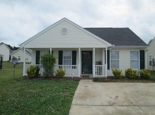 1209 Topping Ln, Knightdale, NC 27545