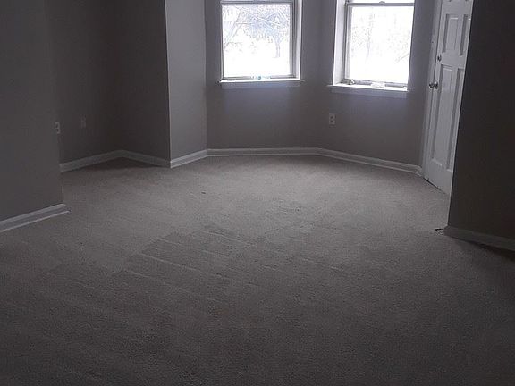 4th image of 900 N Adams St APT 2