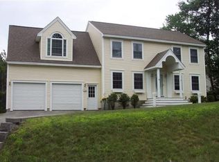 16 Chase Hill Dr, Westbrook, ME 04092