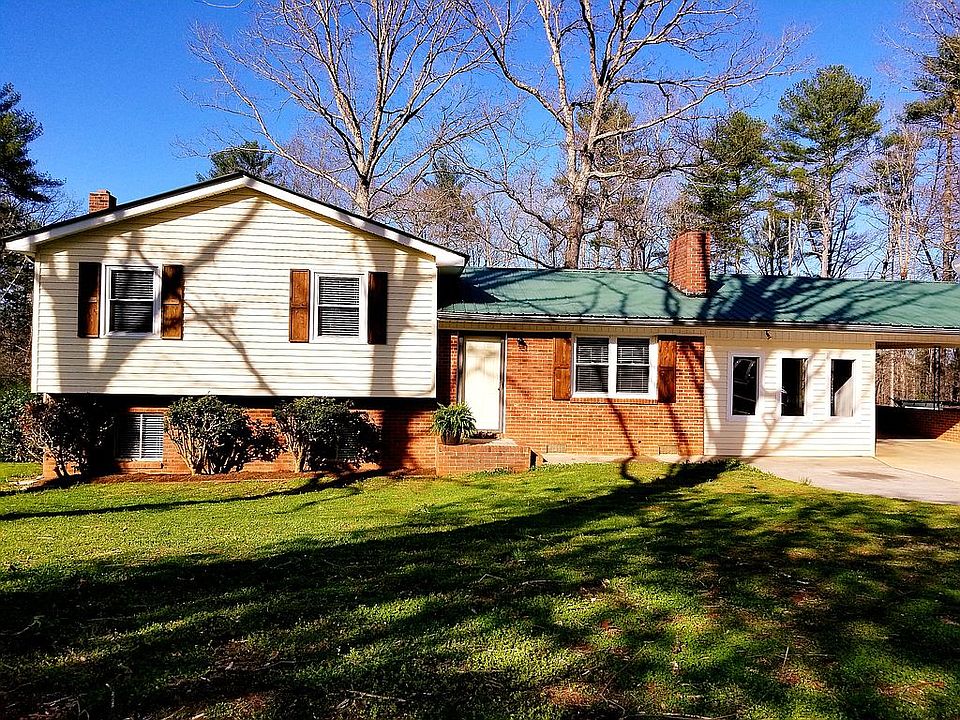 1st image of 1025 Iron Cir