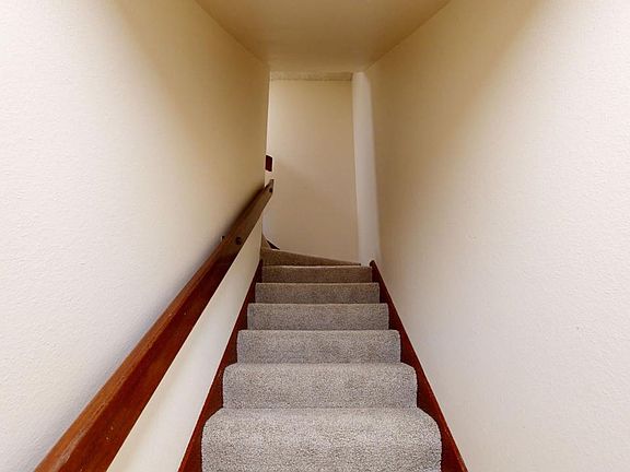 2nd image of 430 NE Ravenna Blvd APT 303