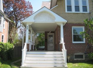 909 E Railroad Ave, Bryn Mawr, PA 19010