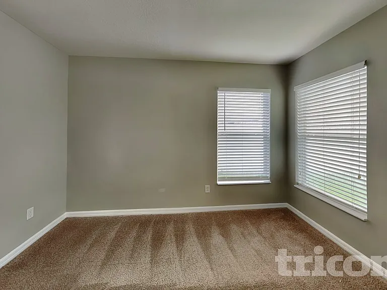 3165 Kearns Rd — Photo 9