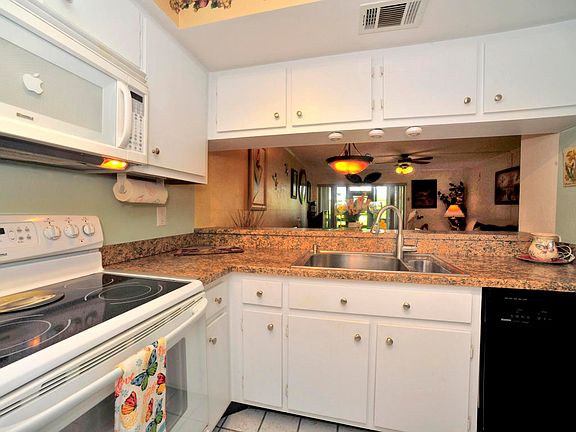 5th image of 2150 Golf Isle Dr APT 1302