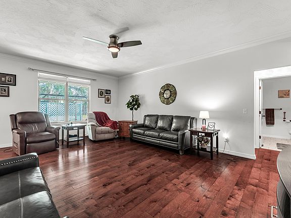 5th image of 2721 E Clearview Drive