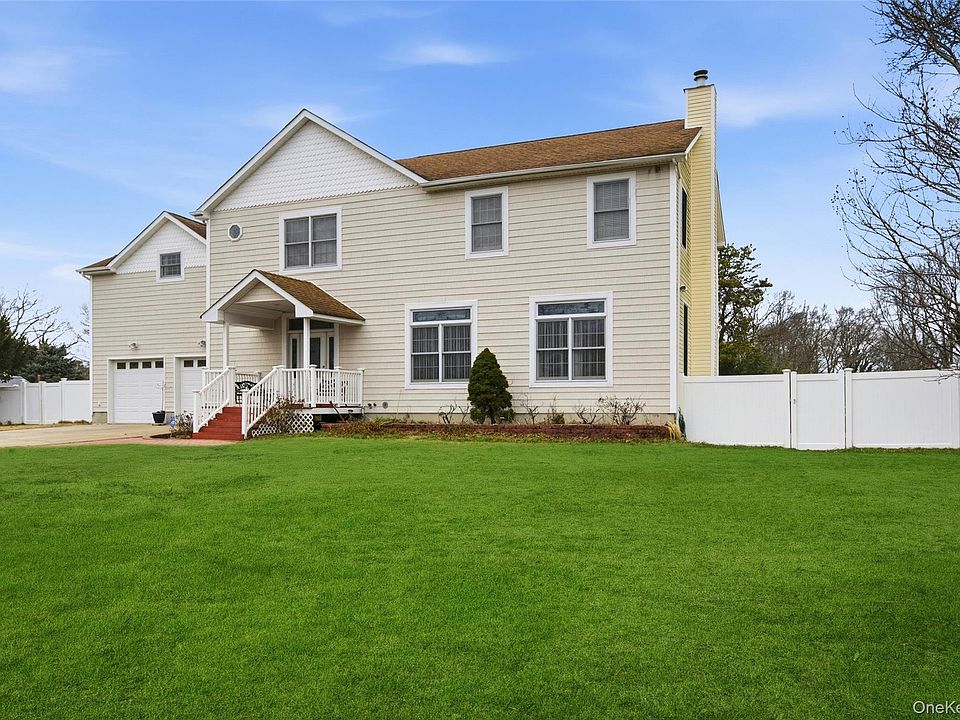 1st image of 471 Southport Street