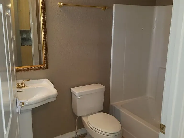 6508 Wellington Dr — Photo 22