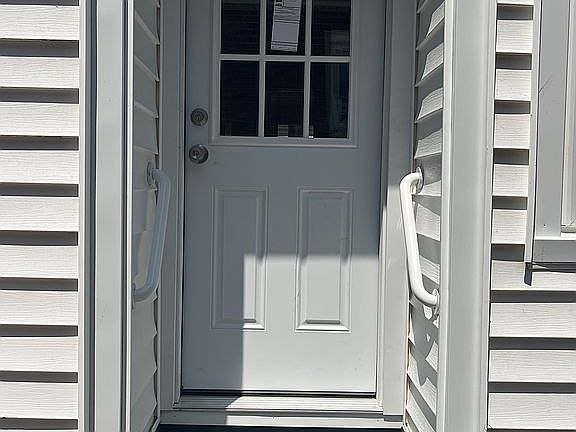 4th image of 4295 Bailey Ave