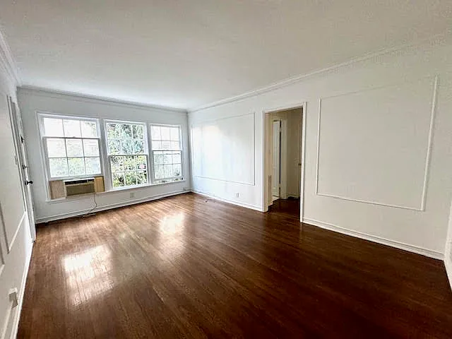 Building Photo - 445 N Doheny Dr #B