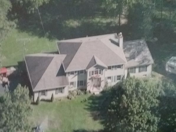 136 Lyons Rd