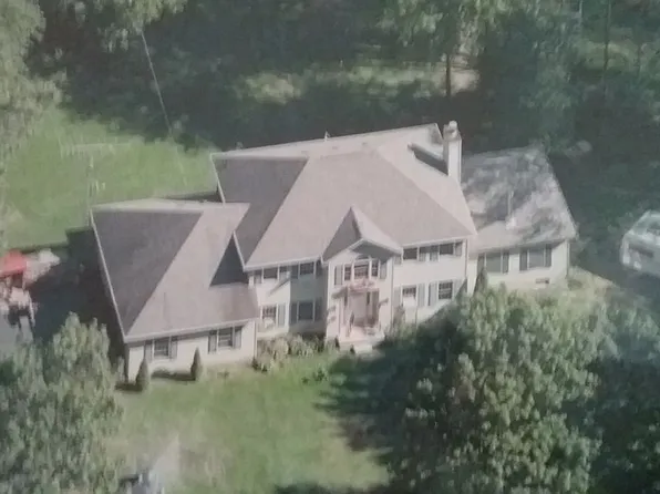 136 Lyons Rd, Jackson Center, PA 16133