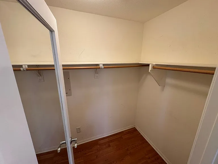 5096 Plaza Promenade — Photo 19