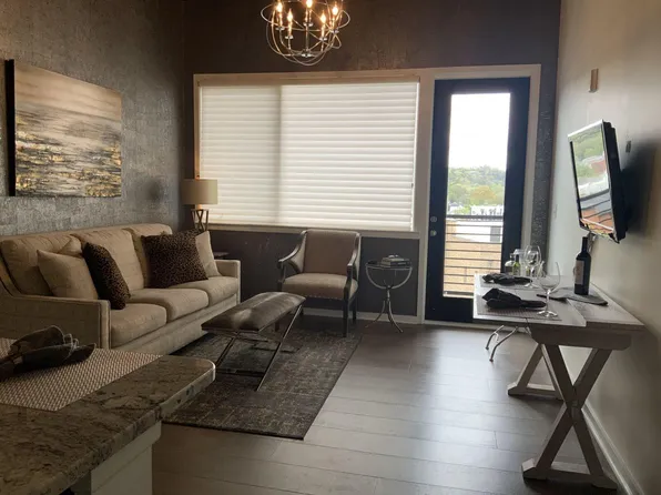 200 Manufacturers Rd APT 727, Chattanooga, TN 37405