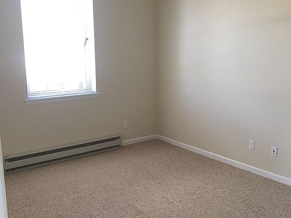 5th image of 919 Gibbon St #301