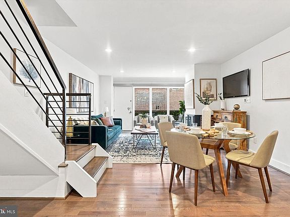 4th image of 1121 Rodman St #12