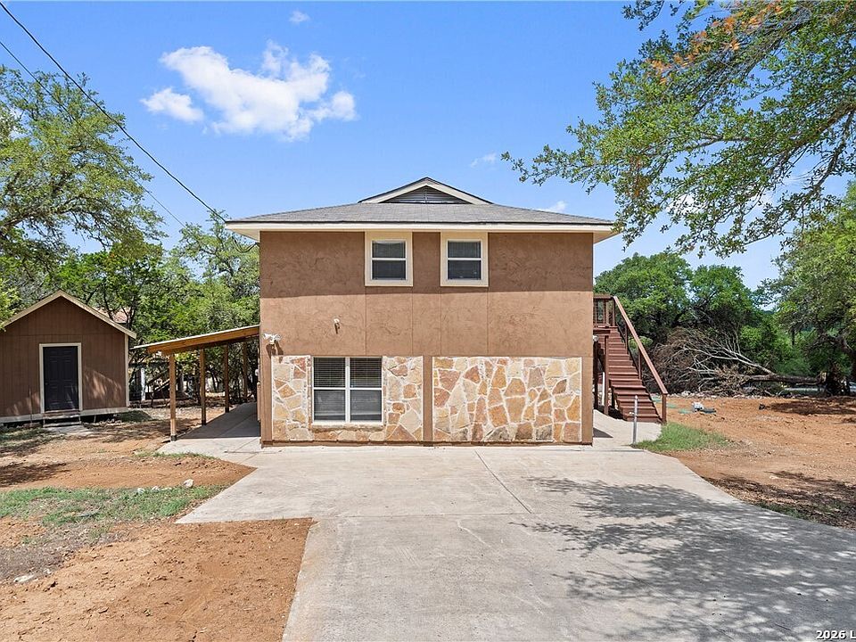 1st image of 404 Valley Ridge
