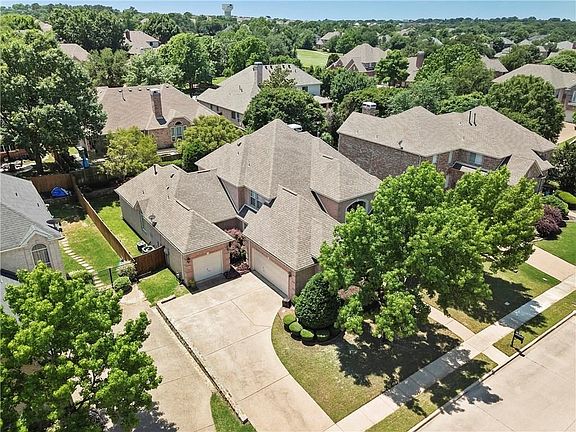 3rd image of 3709 Old Mill Dr