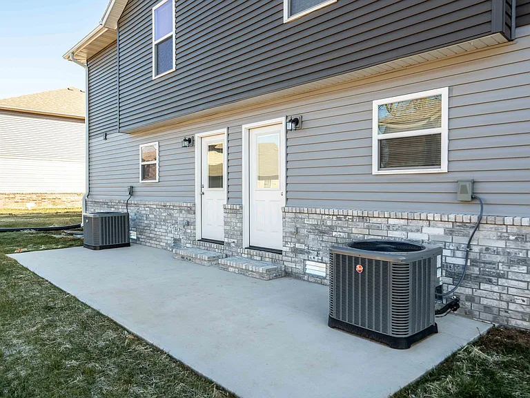 Oakwood Heights Townhomes — Photo 43