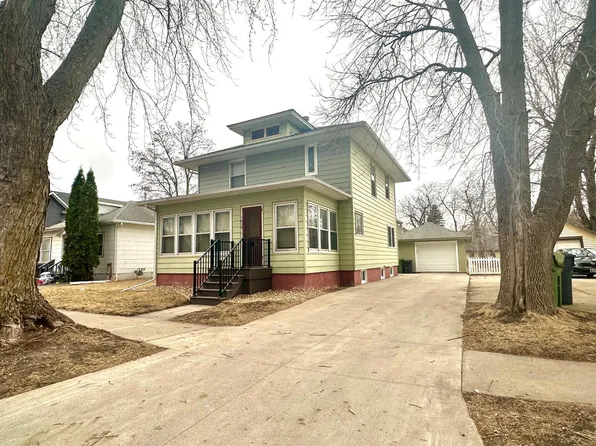 1413 2nd Ave, Worthington, MN 56187
