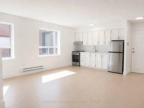 2373 Bloor St W #14 Photo 1