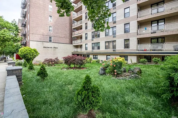 Sold by Prime Realty | media 17