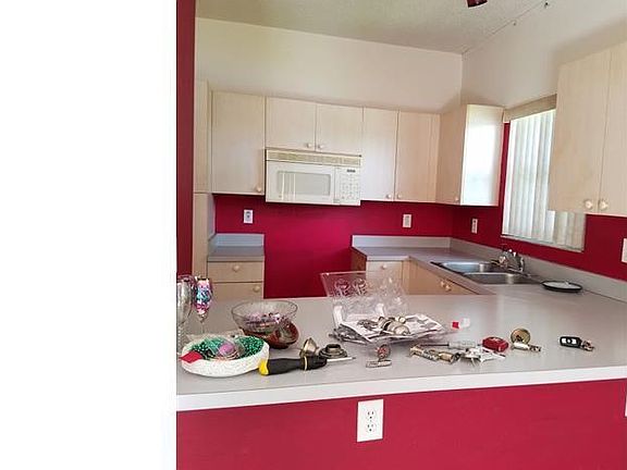 3rd image of 11123 NW 34th Pl