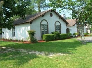 108 Robin Lake Dr, Dudley, NC 28333