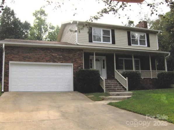 134 Crystal Cir, Mooresville, NC 28117