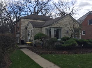 462 E Oriole Ave, Elmhurst, IL 60126