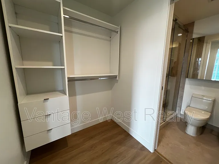 1626 Water St #807 — Photo 8