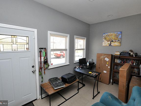 3rd image of 213 Eutaw Ave