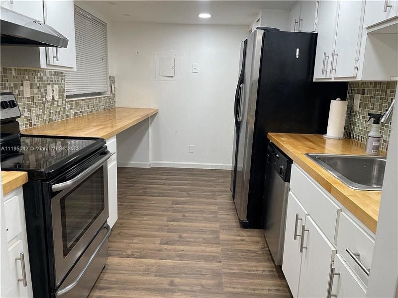 1st image of 7921 Byron Ave APT 205