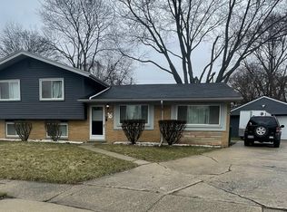 878 Debby Ct, Ypsilanti, MI
