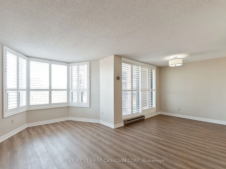 600 Talbot St #412 — Photo 24