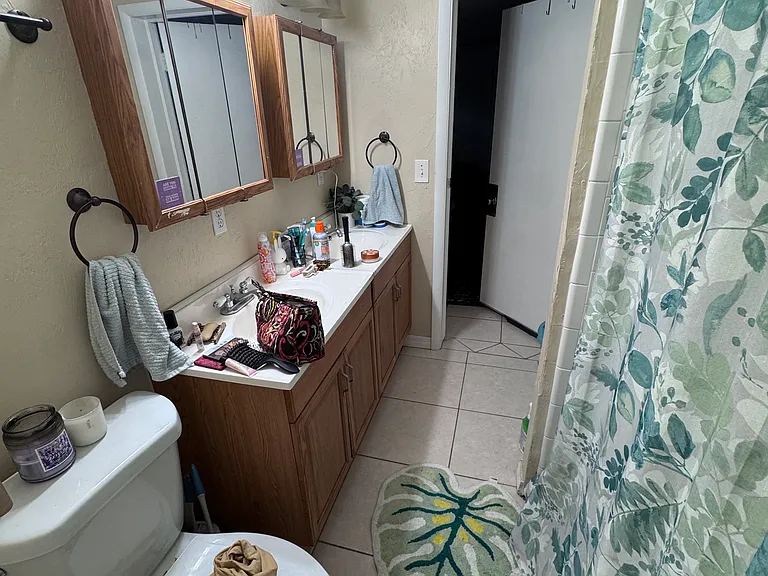 2619 NW 4th Ave — Photo 6