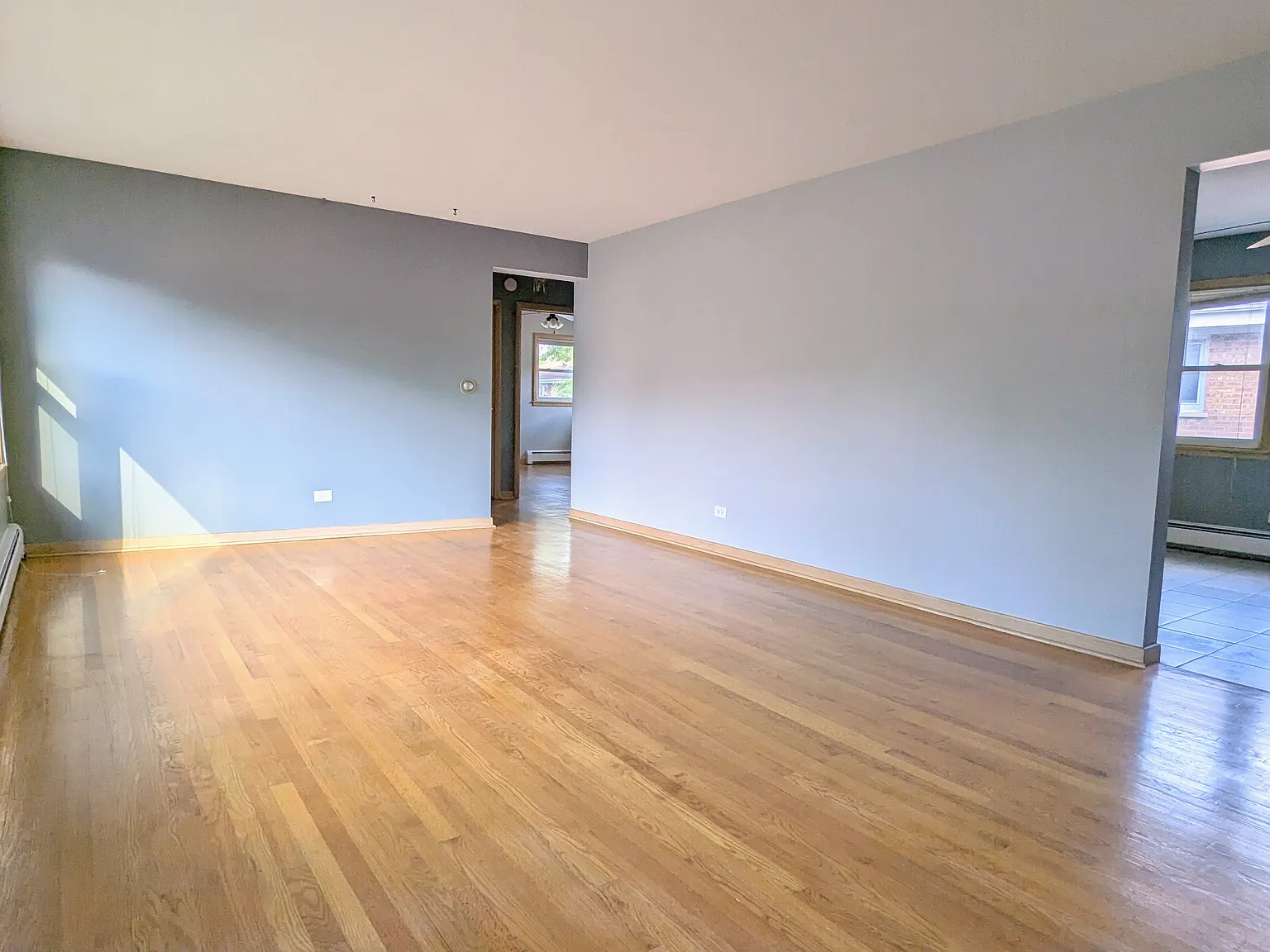 2 bed, 1000 sqft, $1,695 — Photo 4
