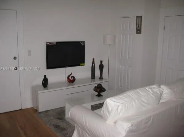 1611 Michigan Ave APT 13, Miami Beach, FL 33139