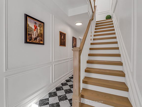 3rd image of 70 Resurrection Rd