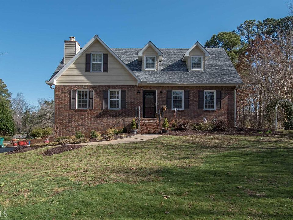 1st image of 3810 W Cooper Lake Dr SE