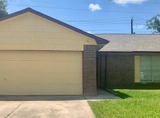 610 Fair Oak Dr, Stafford, TX 77477
