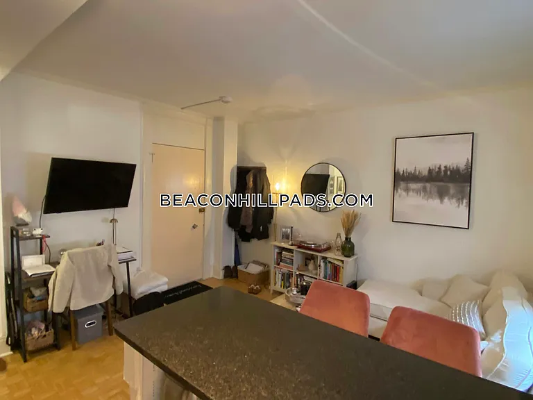 21 Beacon St #10B — Photo 8