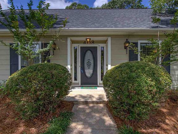 3rd image of 408 Bradford Dr