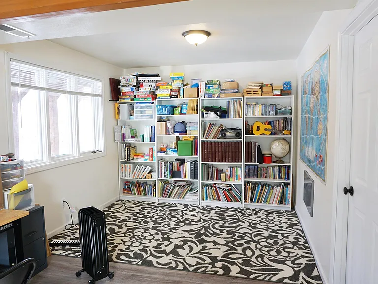 16007 Mammoth Cir — Photo 8