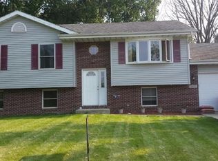6603 W 142nd Ct, Cedar Lake, IN 46303